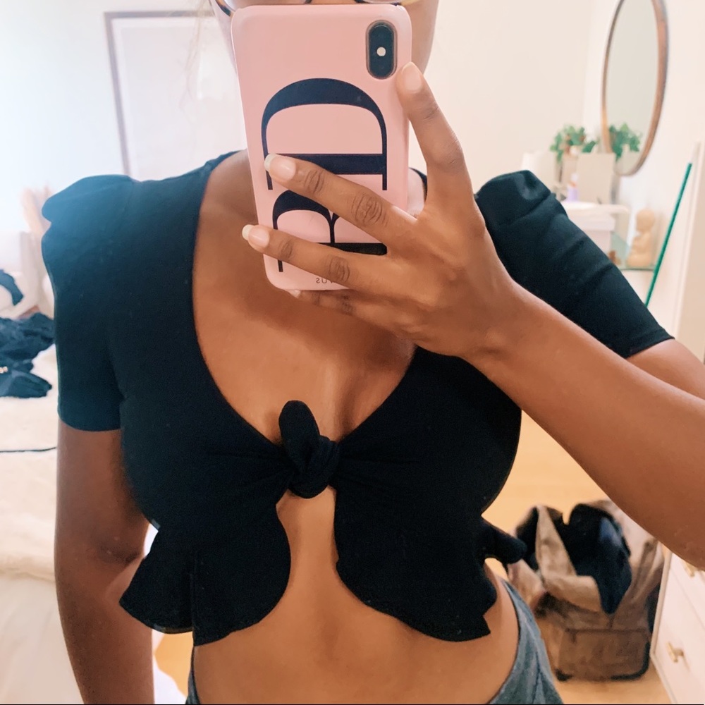 Never Worn Fashion Nova Tie Crop Top - size small